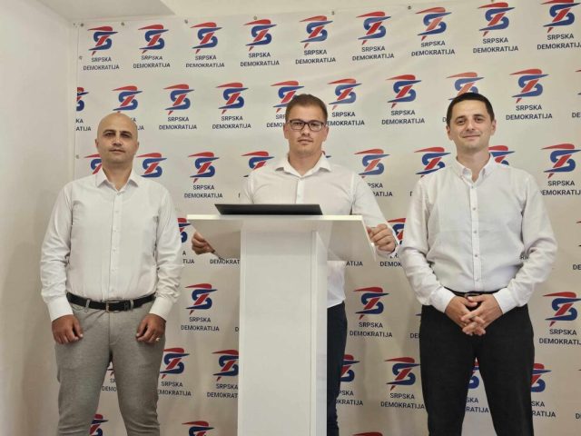 Srpska demokratija1 1024x768 1 640x480 1