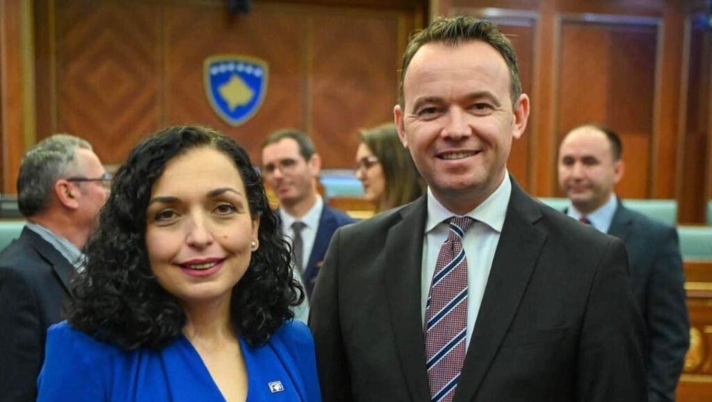 Vjosa Osmani dhe Faton Peci