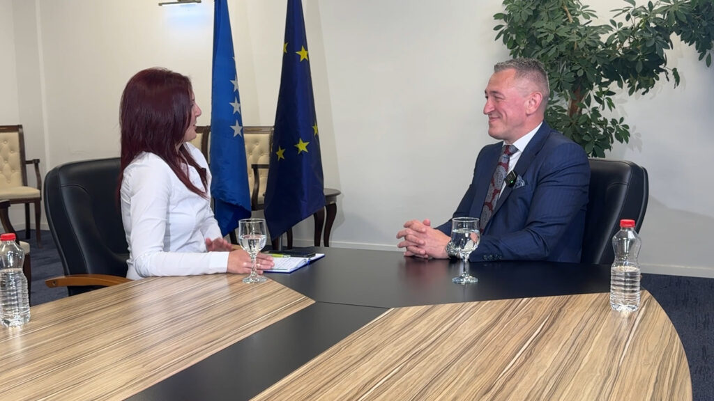 „Nenad Rašić bez zadrške: ‘Srbi moraju da odlučuju o svojoj sudbini’“ S 2